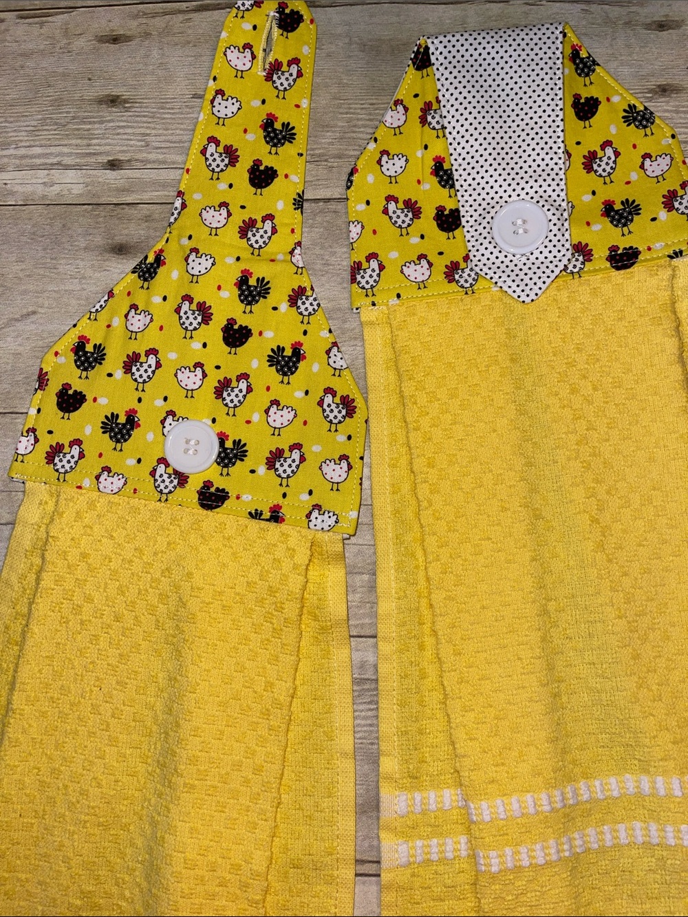 Chickens Sewn Top Hanging Towels Set of 2 Yellow & Black Button Closure - Picture 5 of 8